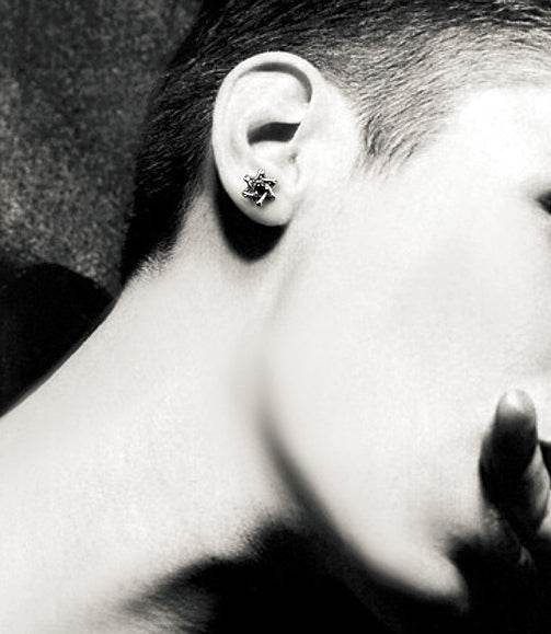 Men's fashion hexagram diamond ear stud - MOWTE
