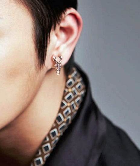 Men's scorpion ear stud - MOWTE