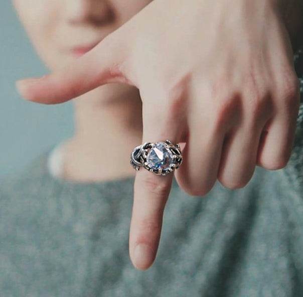 Men's vintage thorns diamond sterling silver ring - MOWTE